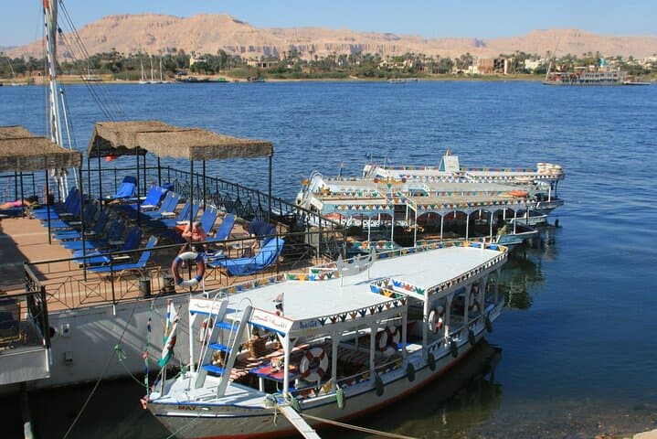 Sunset Felucca Cruise on the Nile: Private Luxor Sailing Experience photo 5