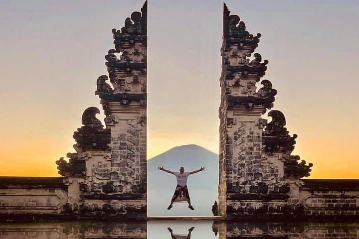 Bali Photo Tour: Lempuyang Gates, Tirta Gangga & Tukad Cepung — Private All-Inclusive