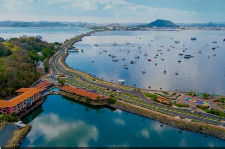 Panama Canal & Amador Causeway Private Tour — Miraflores Locks and Biomuseo Experience photo 3