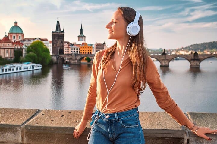 Prague Self-Guided Audio Tour: 100 Stories Through Charles Bridge, Castle & Old Town