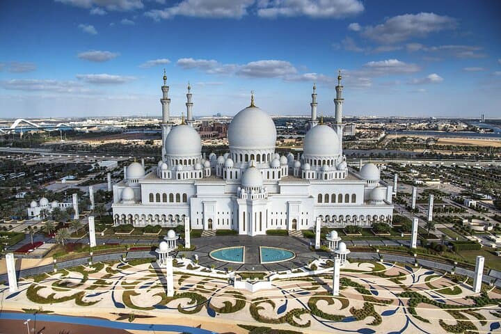 Abu Dhabi Day Trip from Dubai: Sheikh Zayed Mosque, Corniche & Ferrari World photo 5