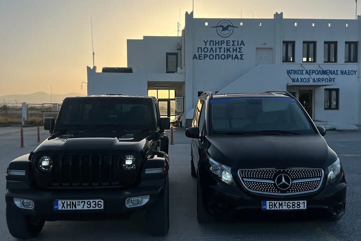 Private Transfers in Naxos: Airport, Port & Hotel Van and Jeep Service