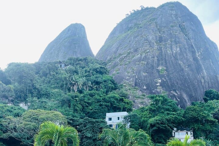 Rio Coastal E-Bike Tour: Leblon to São Conrado — Beaches & Lagoon (20 km) photo 3