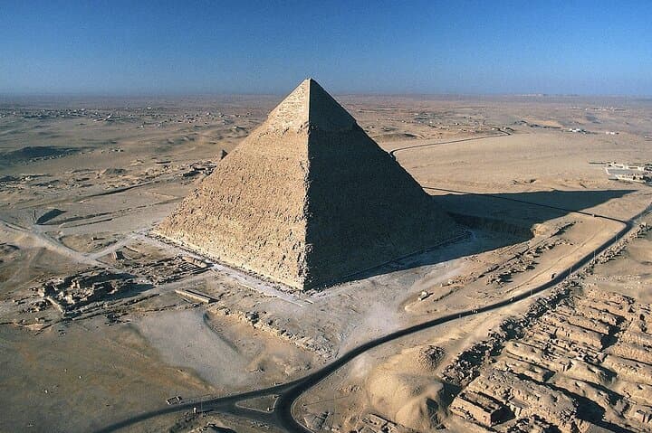 Full-Day Cairo Tour from Hurghada: Pyramids, Sphinx & Egyptian Museum by Plane