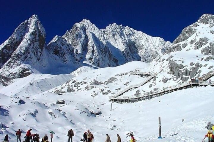 Bullet Train to Lijiang: Day Trip to Jade Dragon Snow Mountain photo 2