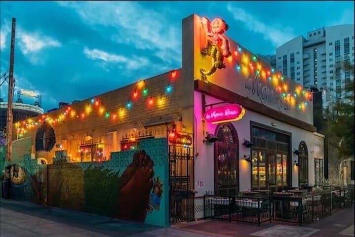 Fremont Flavors: Downtown Las Vegas Food Walking Tour photo 4