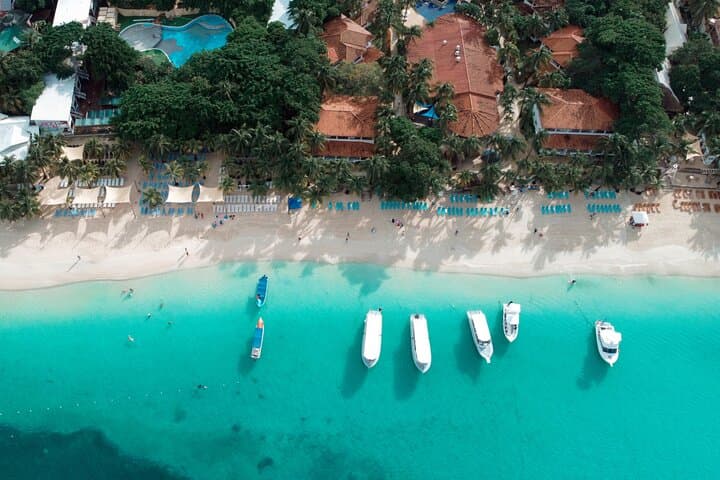 Roatán Private ATV Jungle Adventure with West Bay Beach Day Pass photo 2