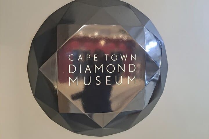 Cape Town V&A Diamond Workshop & Retail Private Tour photo 3