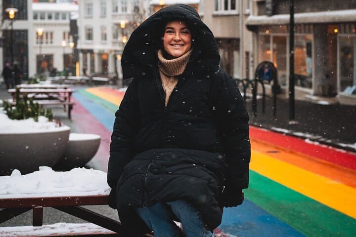 Reykjavík Photoshoot Guide: Professional Portraits at Hallgrímskirkja, Harpa & City Streets photo 2