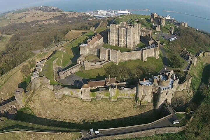 Private Day Trip to Dover, Canterbury and Leeds Castle from London