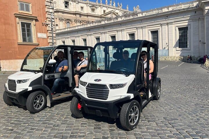 Private Golf Cart Tour in Rome: Historic Center, Janiculum & Optional Catacombs