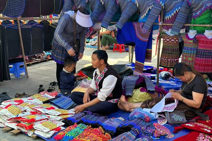 Bac Ha Sunday Market Private Tour: Cultural Market & Hoang A Tuong Palace Day Trip photo 5
