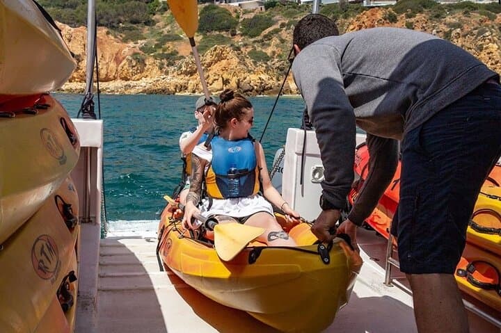 Albufeira Kayak & Catamaran: Relaxed Coastal Paddle to Praia do Ninho das Andorinhas photo 3