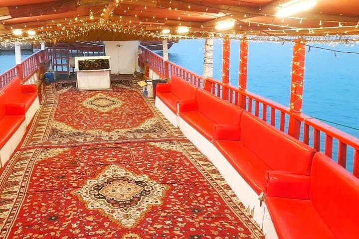 Doha Private Dhow Cruise: Corniche & Pearl Island Waterway Experience photo 5