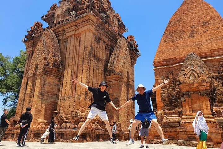 Private Half-Day Nha Trang Tour to Po Nagar, Oceanography Museum, Hon Chong & Stone Church photo 3