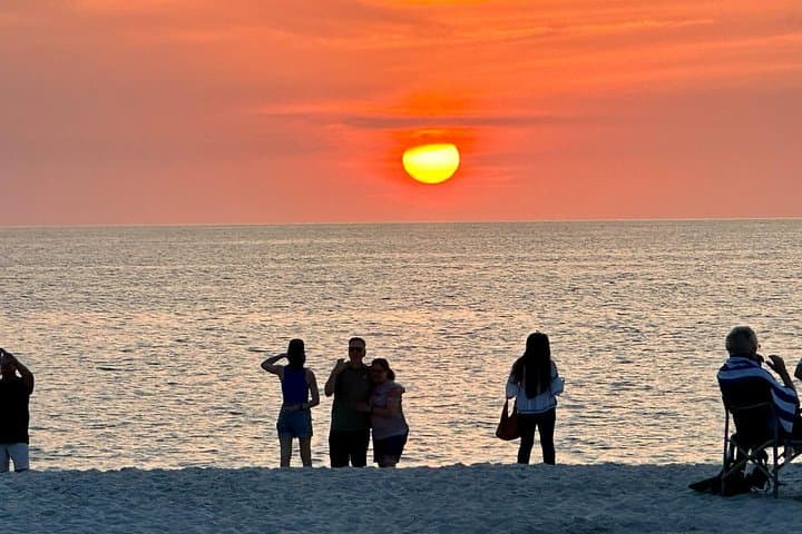 Sunset Trike Tour in Naples — Electric Trike Ride to the Pier photo 2