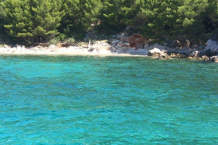 Private Boat Tour to 4 Islands & Caves from Dubrovnik with Local Skipper photo 3