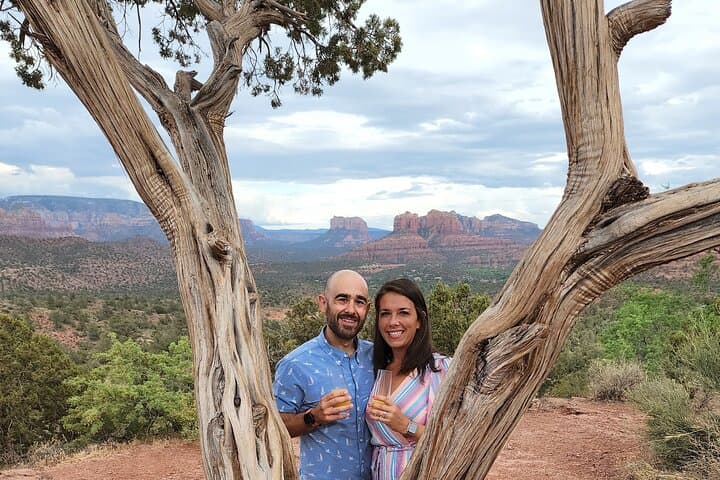 Sedona Vortex & Vineyards: Private Wine Tour to Tlaquepaque, Stupa, Page Springs & Da Ranch photo 5