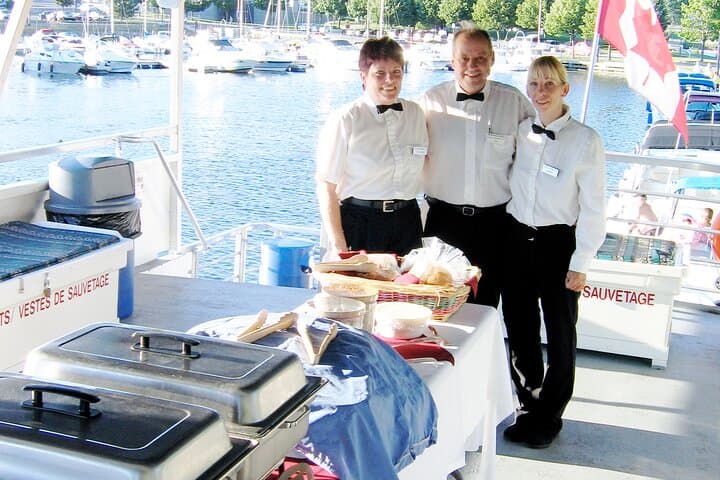 St. Lawrence Sunset: 2-Hour 1000 Islands Dinner Cruise photo 4