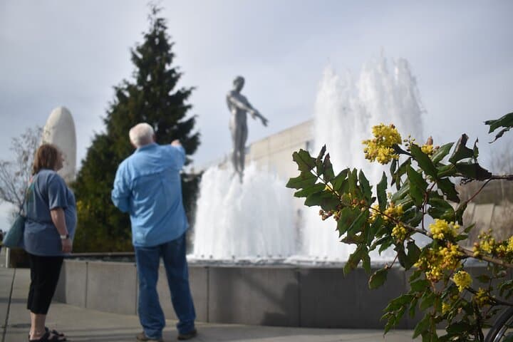 4-Day Seattle and Washington State Highlights: Pike Place, Snoqualmie Falls, Diablo Lake & Bainbridge photo 6
