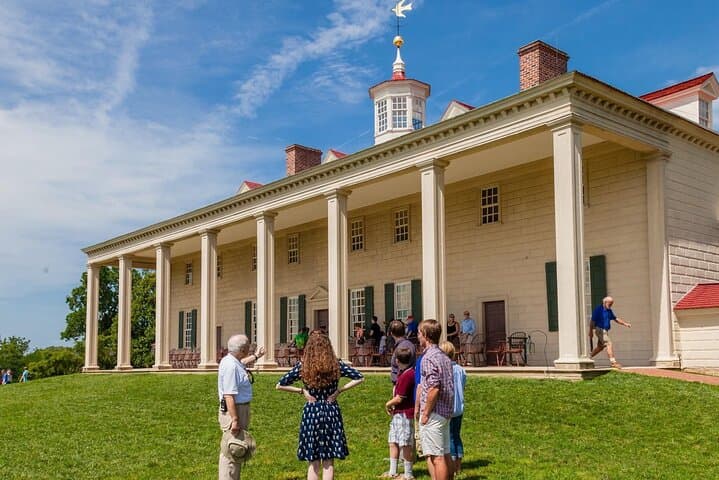 Private Walking Guided Mount Vernon Tour from Alexandria