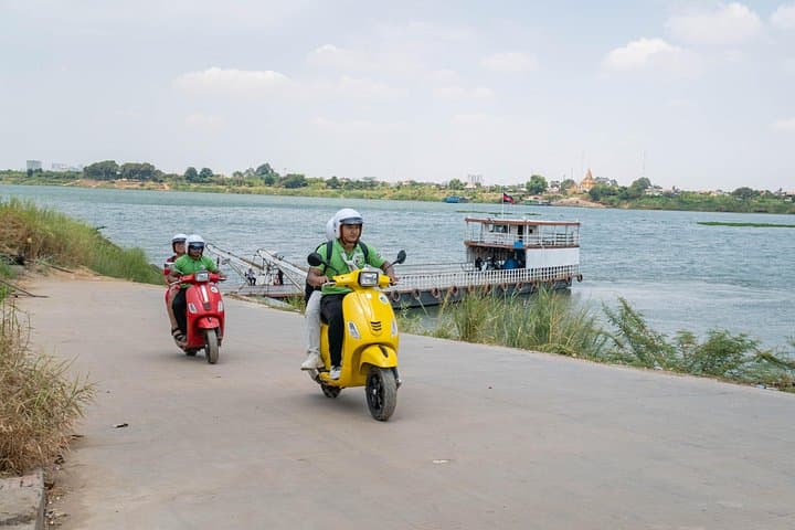 Silk Island Sunset Vespa Tour in Phnom Penh — Koh Dach Countryside Ride photo 3