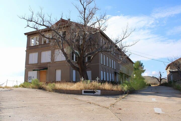 3-Hour Jeep Tour of Old Bisbee, Lavender Pit & Warren Ballpark photo 3