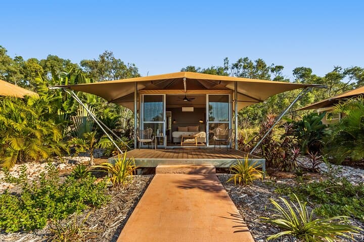 Horizontal Falls Cruise and Cygnet Bay Overnight: Kimberley Boat Tour & Pearl Farm Stay