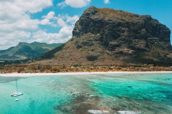 West Coast Mauritius Catamaran Cruise — Dolphins, Snorkel & Ile aux Bénitiers photo 2