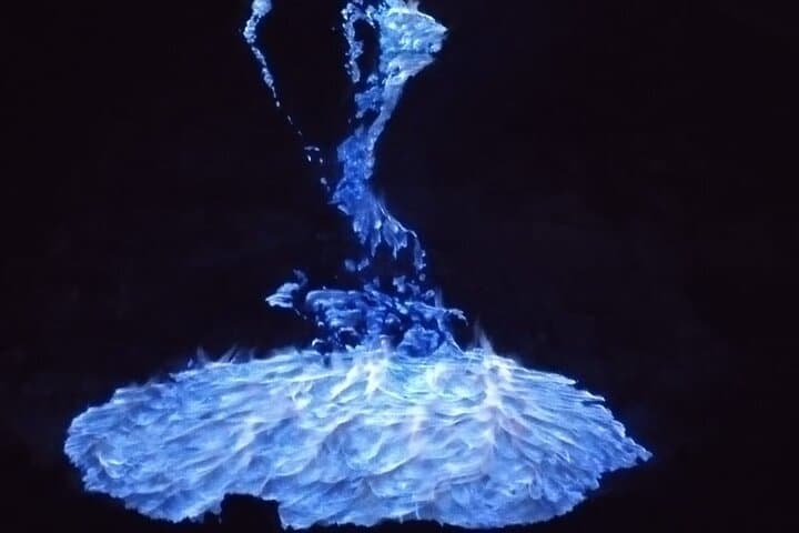 Mount Ijen Blue Fire Midnight Hike: Guided Tour from Banyuwangi photo 4