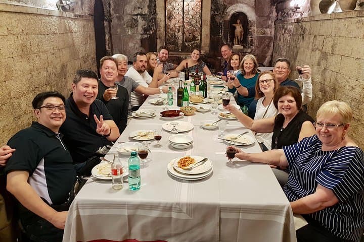 Rome Jewish Ghetto and Navona: Private Food, Wine & Sightseeing Tour photo 2