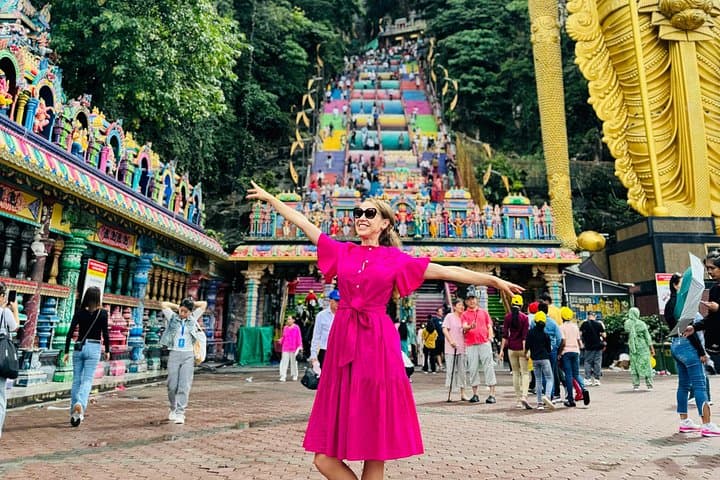 Kuala Lumpur Highlights Private Day Tour — Batu Caves, Petronas & Cultural Sights photo 3