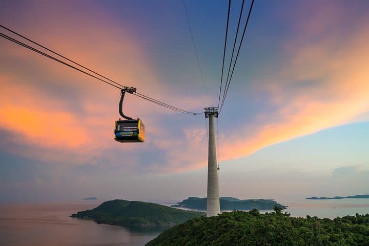 Phu Quoc Full-Day 3-Island Boat Tour with Hon Thom Cable Car
