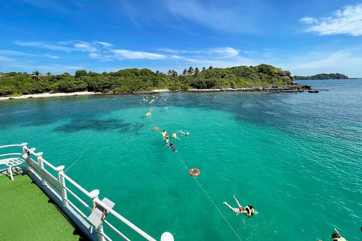 Full-Day Phu Quoc 3-Island Boat & Cable Car Tour: Snorkel, Swim & Sunset Ride photo 6
