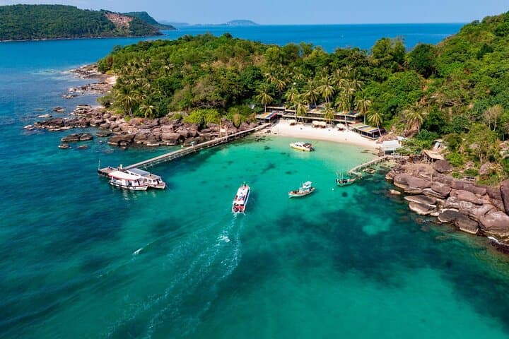 Phu Quoc Canoe Tour: Explore Three Islands & Snorkel Pristine Reefs photo 3