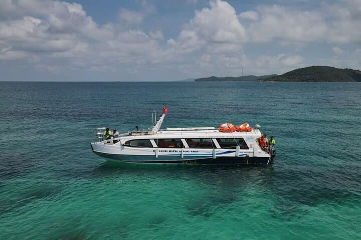 Phu Quoc Canoe Tour: Explore Three Islands & Snorkel Pristine Reefs photo 4