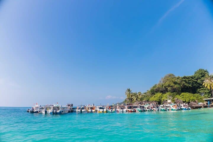 Phu Quoc 3-Island Boat & Cable Car Tour: Snorkel, Swim and Soar Above Hon Thom photo 2