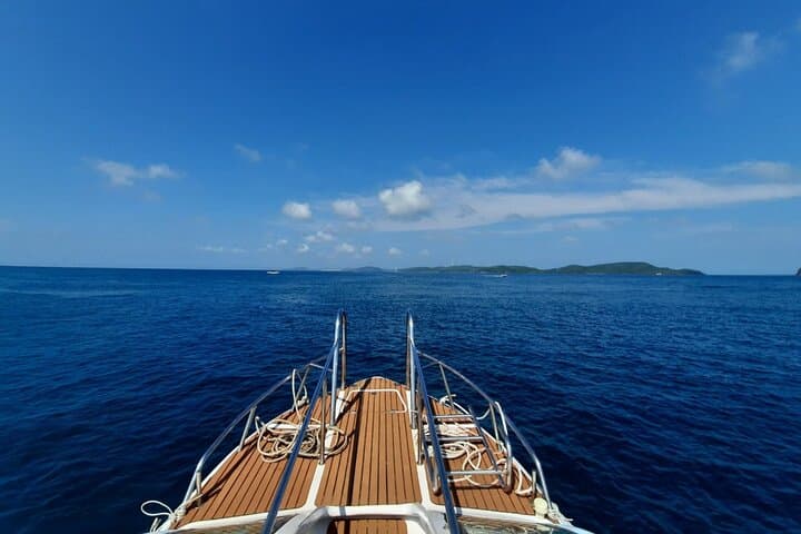 Four Islands Canoe & Cable Car Private Tour — Phu Quoc's An Thoi Islands photo 4