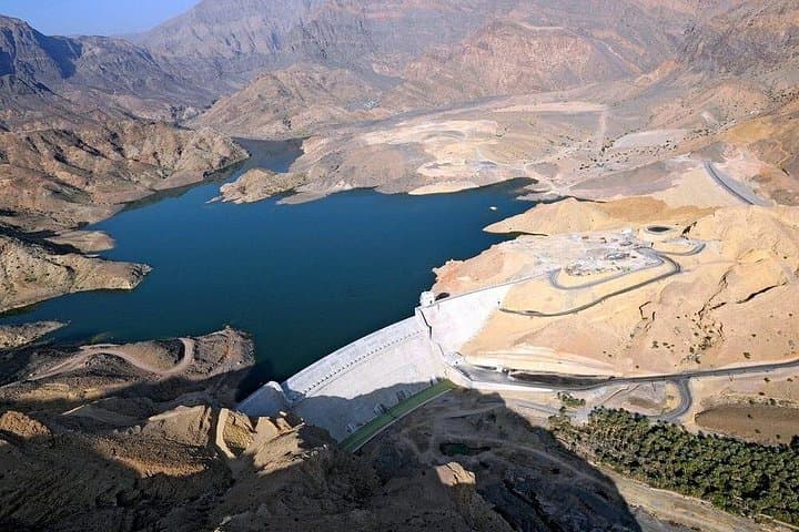 Fujairah Dam Day Trip: Private Transfers to Al Rafisah Reservoir