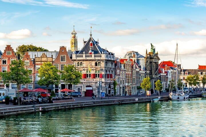 Haarlem Private Food Walking Tour — 8 Tastings Through Golden Age Streets photo 4