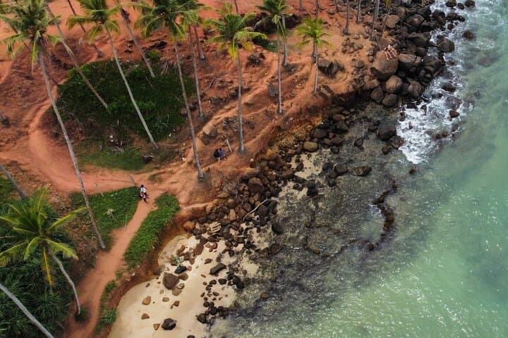 discover-sri-lanka-8-day-private-tour-driver-vehicle-cultural-nature-beaches photo 2