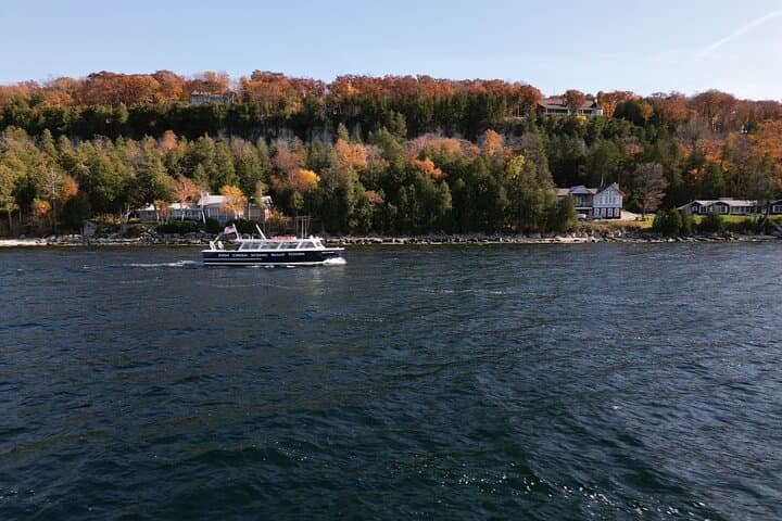 Strawberry Islands Scenic Boat Tour and Historic Cottage Row — Door County 90-Minute Cruise photo 3