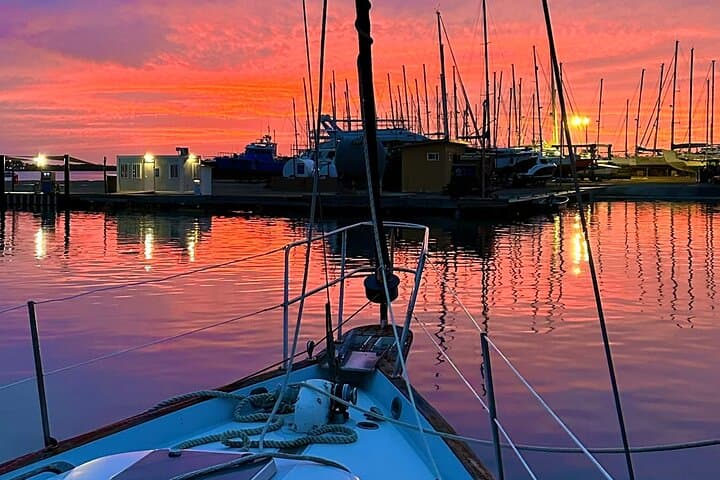 Tropical Sailing & Snorkel in Aruba: BBQ Lunch or Sunset Dinner Cruise from Varadero Marina photo 4