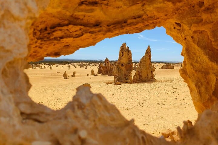 Pinnacles & Lancelin Sand Dune Day Tour from Perth — Pinnacles Desert, Lobster Shack & Wedge Island photo 6