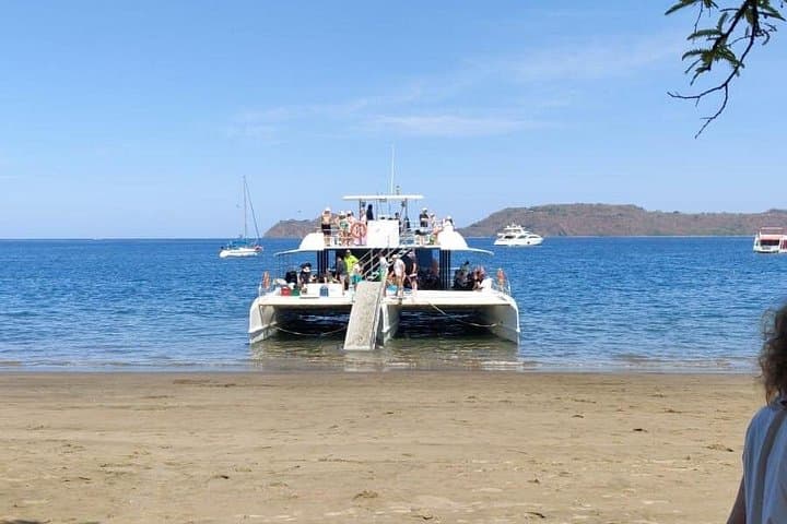 Sunset Sea Catamaran Cruise from Playa del Coco — Papagayo Gulf Sail & Snorkel photo 4