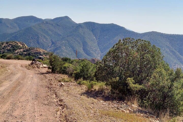 Miners Peak Jeep Tour: Bisbee Lavender Pit & Mule Mountains 4x4 Adventure photo 5