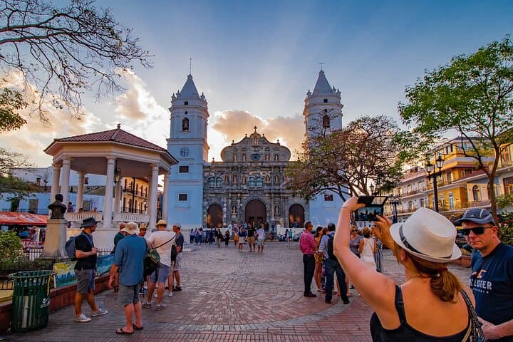 Walk Through Time in Panama City: Panamá Viejo Ruins & Casco Antiguo Combo Tour photo 1