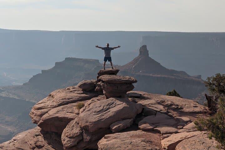 Secluded Moab Sunset: 4x4 Backcountry & Canyonlands Scramble photo 2