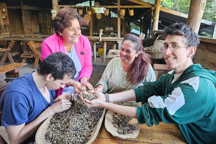 Ancestral Coffee Experience in Boquete: Hands-On Farm-to-Cup Tour