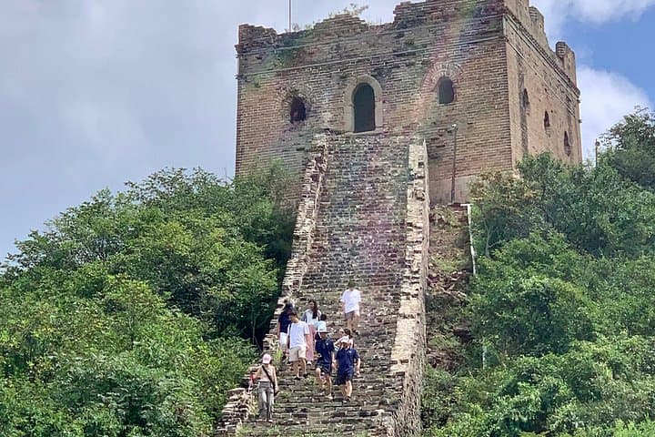 Private Transfer to Jinshanling or Simatai Great Wall: Quiet Hikes & Gubeikou Water Town photo 2